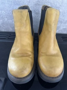 FLY London Chelsea Boots Leather Yellow Ladies Size 39 EU Or Size 6 UK - Picture 1 of 8