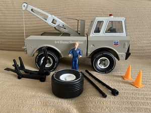 VINTAGE 1970’s MIGHTY TONKA CHEVRON TOW WRECKER TRUCK 24 HR SERVICE - Picture 1 of 9