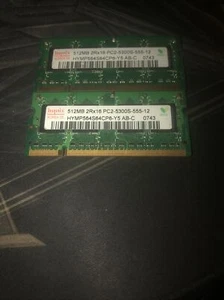 RAM 512 MB, Hynix HYMP564S64CP6-Y5 AB-C, DDR2, 2Rx16, PC2-5300S, memoria portátil - Imagen 1 de 2