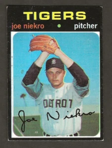 1971 Topps High #695 JOE NIEKRO, Tigers, HOF, RARE, Double Exposure, Color Shift - Picture 1 of 3