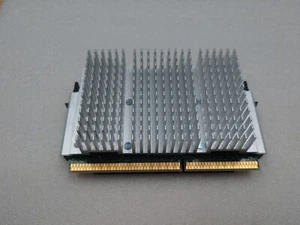 Intel Pentium III Processor COMPAQ 20112 300001 800/256/133/165V SL3X0 - Picture 1 of 4