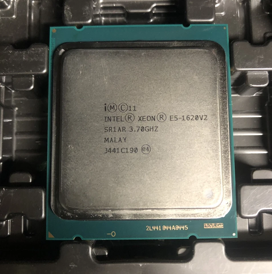 Intel Xeon e5-1620 v2 3.70ghz SR1AR Cpu - Image 1 of 1