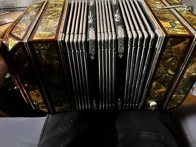 acordeones usados Foto 1 de 4