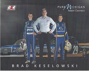 2017 BRAD KESELOWSKI +2 ANDERE "PURE MICHIGAN TALENT" NASCAR CWTS LKW POSTKARTE - Bild 1 von 1