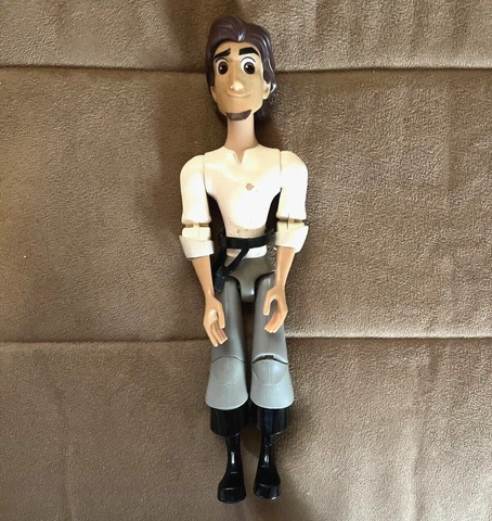 Disney Tangled FLYNN RIDER 9” Figure Hasbro 2016 Cover