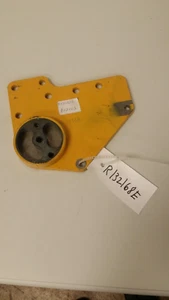 Take off John Deere tensionner support R132168 - Picture 1 of 2