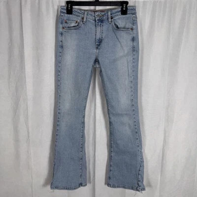 Pantalones de mezclilla para mujer Levi's 519 elásticos acampanados bajos talla 9 Jr M MEDIDAS DE CALIDAD Foto 1 de 4