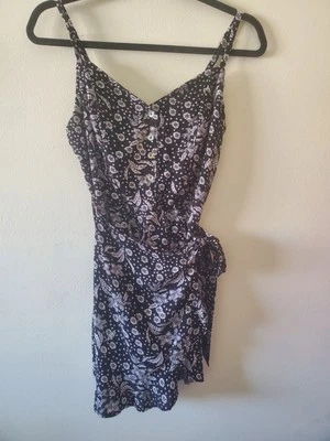 Romper Lily Rose Junior's XS com babado elástico cintura floral preto/branco  - Imagem 1 de 4