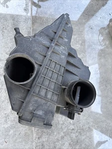 2012-2016 Subaru Impreza 2.0L, PZEV Air Cleaner Air Intake Box Assembly OEM - Picture 1 of 6