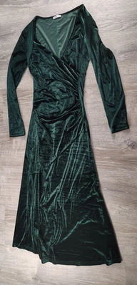 Women’s Zaberry Large Ruched Velvet Wrapped Long Green Party Dress - Image 1 of 4