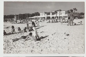 RPPC People at LIDO BEACH B&W Photo Postcard EKC Sarasota Florida FL - Picture 1 of 2