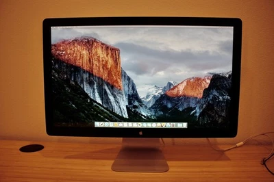 Apple 27-inch Thunderbolt 2 Monitor MC914LL/B - Image 1 of 4