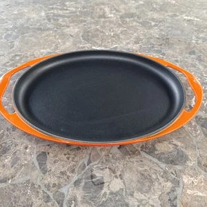 Le Creuset 31 Padella Ovale Skinny Griglia 12,25” Smalto Arancione Ghisa Francia - Foto 1 di 5