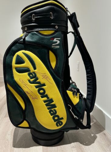 2003 Masters Mike Weir golf bag, autographed by Mike Weir, Fred Couples, others