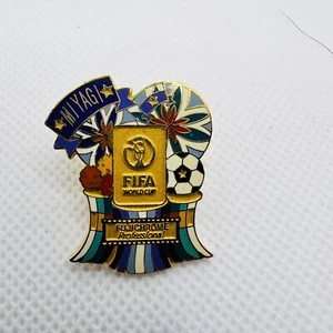 Insignia Pin Profesional FIFA 2002 Copa Mundial Mi Yagi Corea Japón Fujichrome - Imagen 1 de 2
