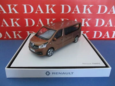 Die cast 1/43 Modellino Minibus Renault Trafic Mk.III Combi 2018 by Norev - Immagine 1 di 3