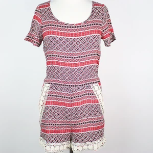 Francesca's Damen kleiner geometrischer Boho Strampler - Bild 1 von 4