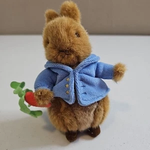 Peter Rabbit Plush With Carrot 2008 Fredrick Wane Small 6" Stuffed Animal - Picture 1 of 8