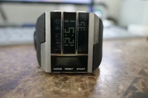 Vintage Diesel DZ-7190 CYBERPUNK Future Quartz Digital Armbanduhr NEUE BATTERIE - Bild 1 von 6
