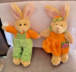 Wondertreats Conejito Conejo Par Dos 2 Pascua Peluche Verde Naranja Terciopelo Beige 13" - Imagen 1 de 13