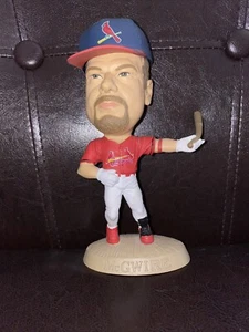 Scultura statua Mc Gwire Baseball 1999 alta 7" - Foto 1 di 2