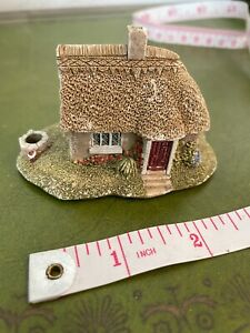 Lilliput Lane English Collection: South East Daisy Cottage 1991