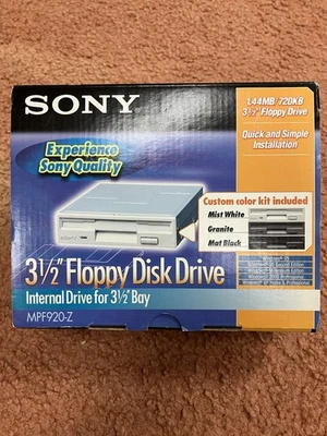 SONY MPF920-Z  3 1/2” FLOPPY DISK DRIVE - INTERNAL DRIVE - 1.44 MB - COLORS KIT - Image 1 of 4
