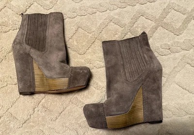Joan & David Brand Platform High Wedge Above Ankle Booties Gray Brown size 6 - Image 1 of 3