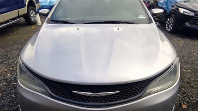 Used Hood fits: 2015 Chrysler 200 Sdn Grade B Foto 1 de 4
