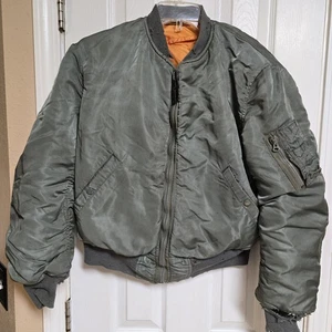 Vintage Alpha Industries Jacket Mens Medium Green MA-1 Flyers 60s 1964 Vietnam - Picture 1 of 14