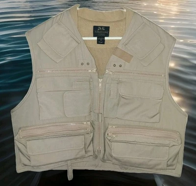 Willis & Geiger Outfitters khaki cotton poplin fly fishing / safari vest, size M - Image 1 of 4