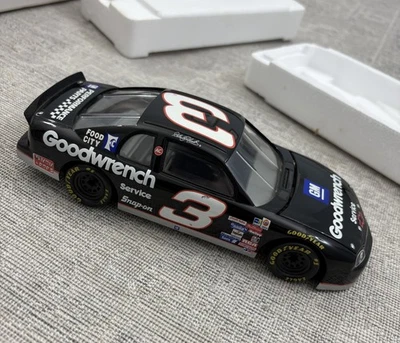 Dale Earnhardt 1991 Revell 1:24 #3 GM Goodwrench Coleccionable Diecast Car Nascar Foto 1 de 4
