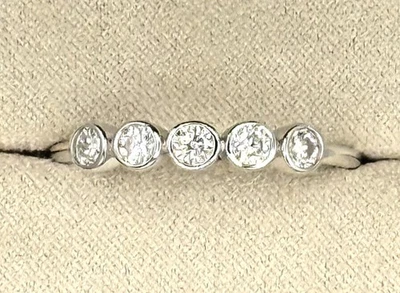 Conjunto de bisel de moissanita anillo de piedra redondo de plata de ley 925 talla 10,5 quilates Foto 1 de 4