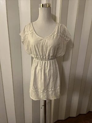 Vestido manga corta manga acampanada encaje blanco talla XS Foto 1 de 4