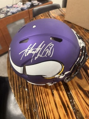 阿德里安·彼得森明尼苏达维京人签名全尺寸正品头盔 — 第 1/4 张图片