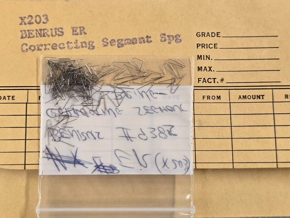 LARGE New Benrus ER Wristwatch Correcting Segment Spring Lot X/203 - Image 1 of 1