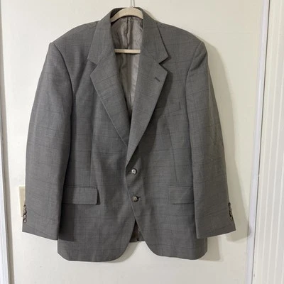 Warren Sewell Gray Sport Coat Men's Size 44R Made In USA Small Stain Near Button - Image 1 of 4