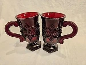 Juego de 2 tazas de vidrio vintage Avon 1876 Cape Cod rojo rubí - elegantes y atemporales - Imagen 1 de 6