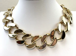 Vintage Gold Tone Flat Link Chunky Choker Necklace 18" Bold Toggle Clasp Estate - Picture 1 of 9