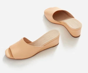 Everlane Cuero Italiano The Wedge Slides, Beige Albaricoque, 9.5 - Imagen 1 de 6