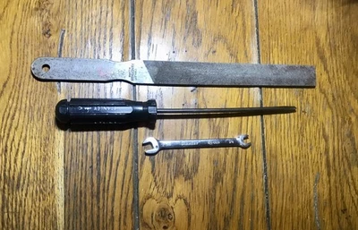 Stanley Tools Kit Flat Head Screwdriver 1/4 Wrench 5/16  Handyman File Tool 1545 - Image 1 of 4