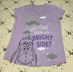 DAMEN GRÖSSE (L-XL) DISNEY LILA KURZARM UNTERHALB DES KNIES EEYORE STRICK SCHLAFSHIRT - Bild 1 von 5