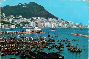 Causeway Bay Typhoon Shelter, Hong Kong Postcard - Picture 1 of 2