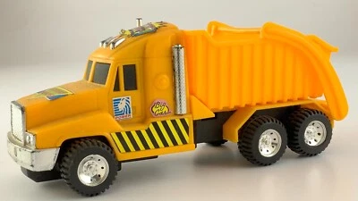 Highway Thunder Yellow Plastic Dump Truck Construction Toy EE561 - Image 1 of 4