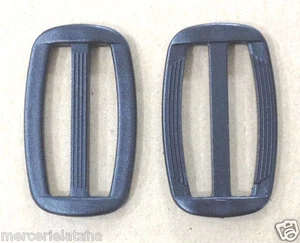 SCORREVOLE REGOLATORE FIBBIA 50 PLASTICA NERA PER BORSE ZAINI MARSUPI CASCHI 2PZ - Foto 1 di 1