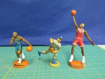 3 FIGURAS SUELTAS DE SUPERESTRELLAS MATTEL 1998 DENNIS RODMAN GRANT HILL BOSIO Foto 1 de 4