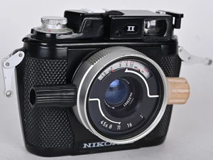 Vintage EX++ Nikon Nikonos II 35mm Film Underwater with W-Nikkor 35mm and CASE - Picture 1 of 14