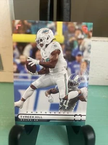 2022 Panini Chronicles - Photogenic #PH-4 Tyreek Hill Pink SP Miami Dolphins - Picture 1 of 3