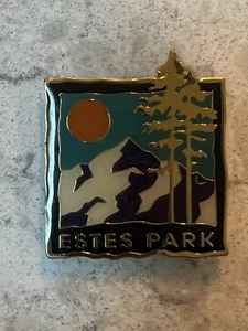 Vintage Souvenir Estes Park Refrigerator Magnet. (C) - Picture 1 of 2