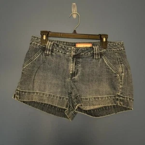 Y2K Low Rise Jorts Women's Size 9 Arizona Jean Co. Medium Wash Micro Shorts Jean - Picture 1 of 8